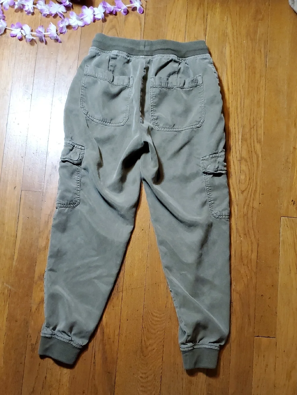 American Eagle Outfitters Olive Cargo Jogger Pants - Picture 4 of 12